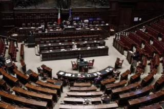 DAL DECRETO LAVORO AI VITALIZI, TUTTE LE ANOMALIE DI INIZIO LEGISLATURA di Paolo Armaroli da Editoriali de Il Sole24ORE