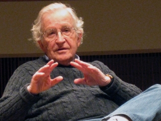 Noam Chomsky: «Sanità devastata dal neoliberismo»  18 marzo 2020